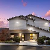 Super 8 by Wyndham New Stanton