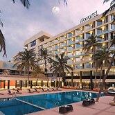 Novotel Mumbai Juhu Beach Hotel