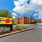 Super 8 by Wyndham Elgin