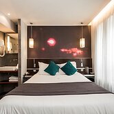 Hotel Lumières Montmartre Paris