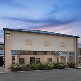 Super 8 by Wyndham Hattiesburg South