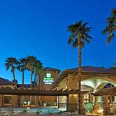 Holiday Inn Express & Suites Rancho Mirage - Palm Spgs Area by IHG