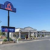 Studio 6 Suites Madera, California - Yosemite