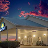 Days Inn by Wyndham Hardy