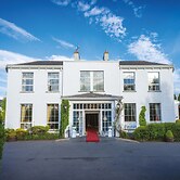 Castle Oaks House Hotel