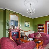 The Lodge on Elizabeth