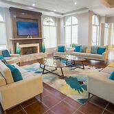 Krystal Urban Ciudad Juárez by US Consulate