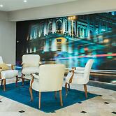 Krystal Urban Ciudad Juárez by US Consulate