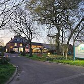 Marsh Farm Hotel