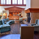 Hampton Inn & Suites By Hilton Calgary- University Northwest