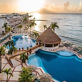 Wyndham Alltra Playa del Carmen Adults Only All Inclusive