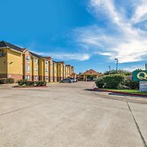 Quality Inn & Suites North Mesquite I-30
