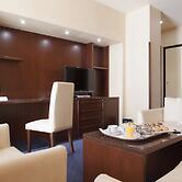 Mayflower Hotel