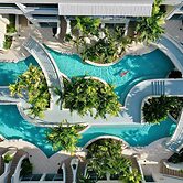 Savannah Beach Club Hotel
