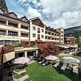 Dominik Alpine City Wellness Hotel