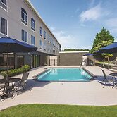 La Quinta Inn & Suites by Wyndham Columbus North