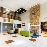 Country Inn & Suites by Radisson, South Haven, MI