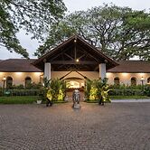 Brunton Boatyard - Cgh Earth