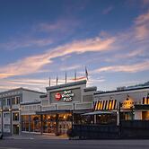 Best Western Plus Baker Street Inn