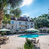 Palmera Inn and Suites