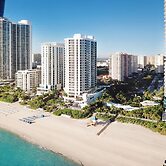DoubleTree Resort & Spa by Hilton Ocean Point-N. Miami Beach