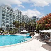 Sonesta Maho Beach All Inclusive Resort Casino & Spa