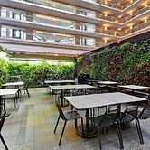 Embassy Suites by Hilton Chicago Downtown Magnificent Mile