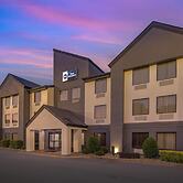 Best Western Commerce Inn