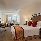 Discovery Suites