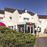 ibis Autun