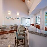 Sunset Marina Resort & Yacht Club