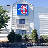 Motel 6 Maryland Heights, MO
