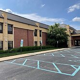 Baymont by Wyndham Greenfield