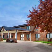 Howard Johnson by Wyndham Waterloo/Cedar Falls