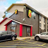 Super 8 by Wyndham Cedar Rapids