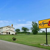 Super 8 by Wyndham Saginaw