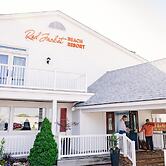 Red Jacket Beach Resort