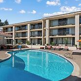 Vagabond Inn Executive Old Town