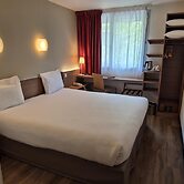 CAMPANILE PARIS 12 - Bercy Village