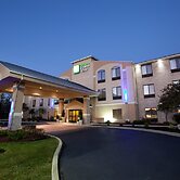 Holiday Inn Express Hotel & Suites Plymouth by IHG