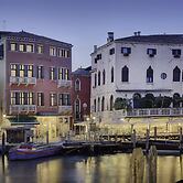 NH Venezia Santa Lucia