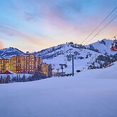 Grand Summit Hotel - Canyons Village, a RockResort