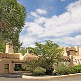 Sagebrush Inn & Suites