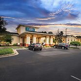 Clarion Inn & Suites Northwest