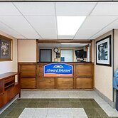 Howard Johnson by Wyndham Gillette