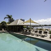 Moorings On Cavill