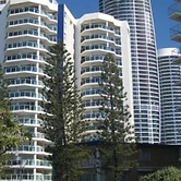 Grosvenor Beachfront Apartments