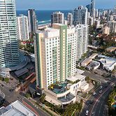 voco Gold Coast by IHG