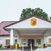 Super 8 by Wyndham Atlanta Northeast GA