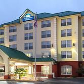 Days Inn & Suites by Wyndham Tucker/Northlake